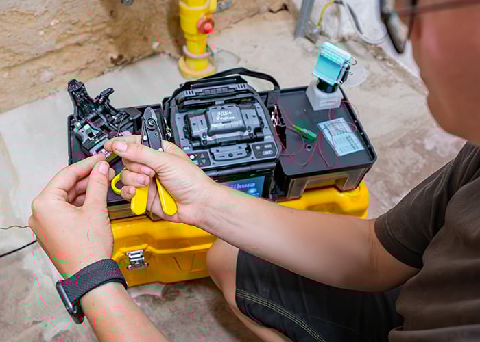 feldinstallierbareStecker_neben_Text_600x386px